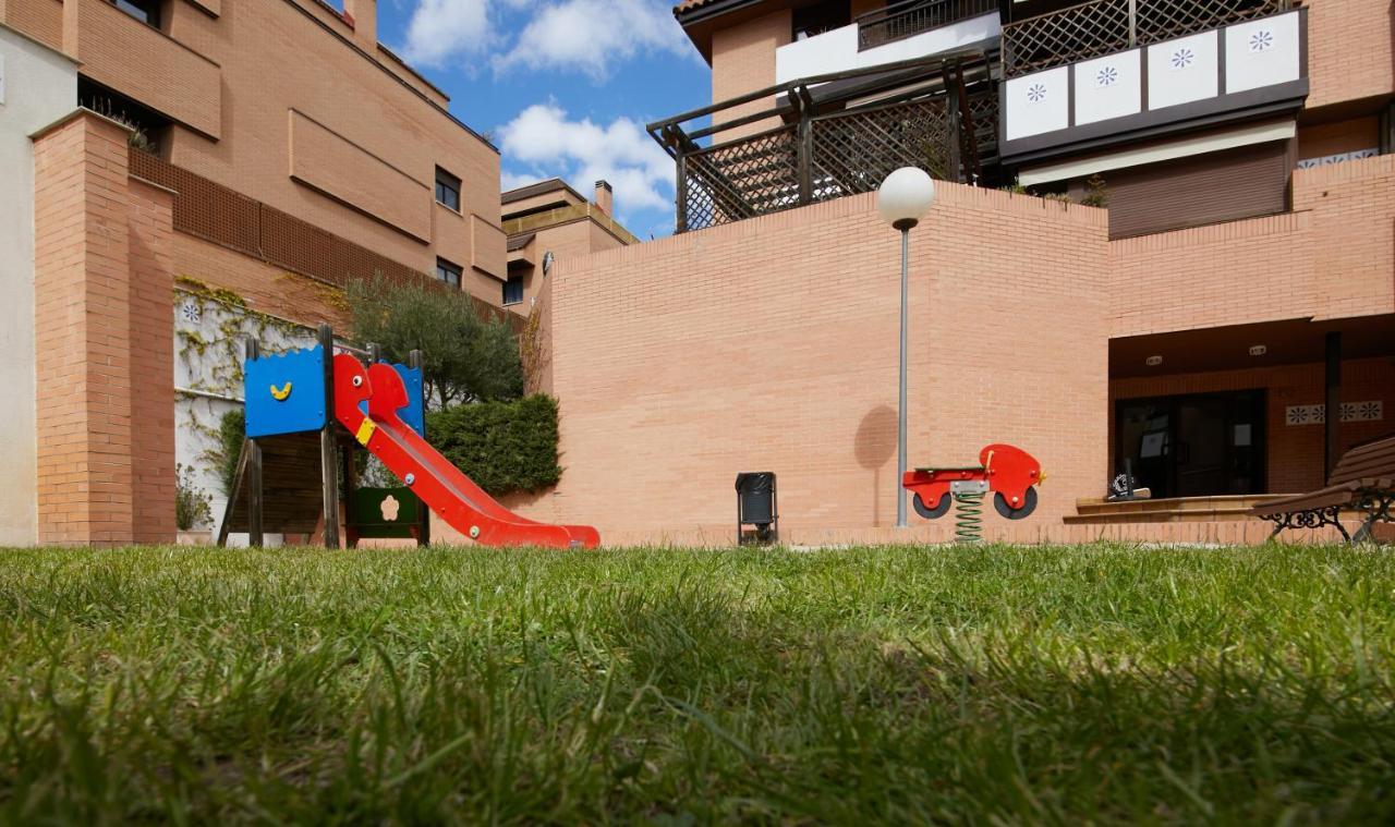Apartamento Las Rozas Village Eksteriør billede